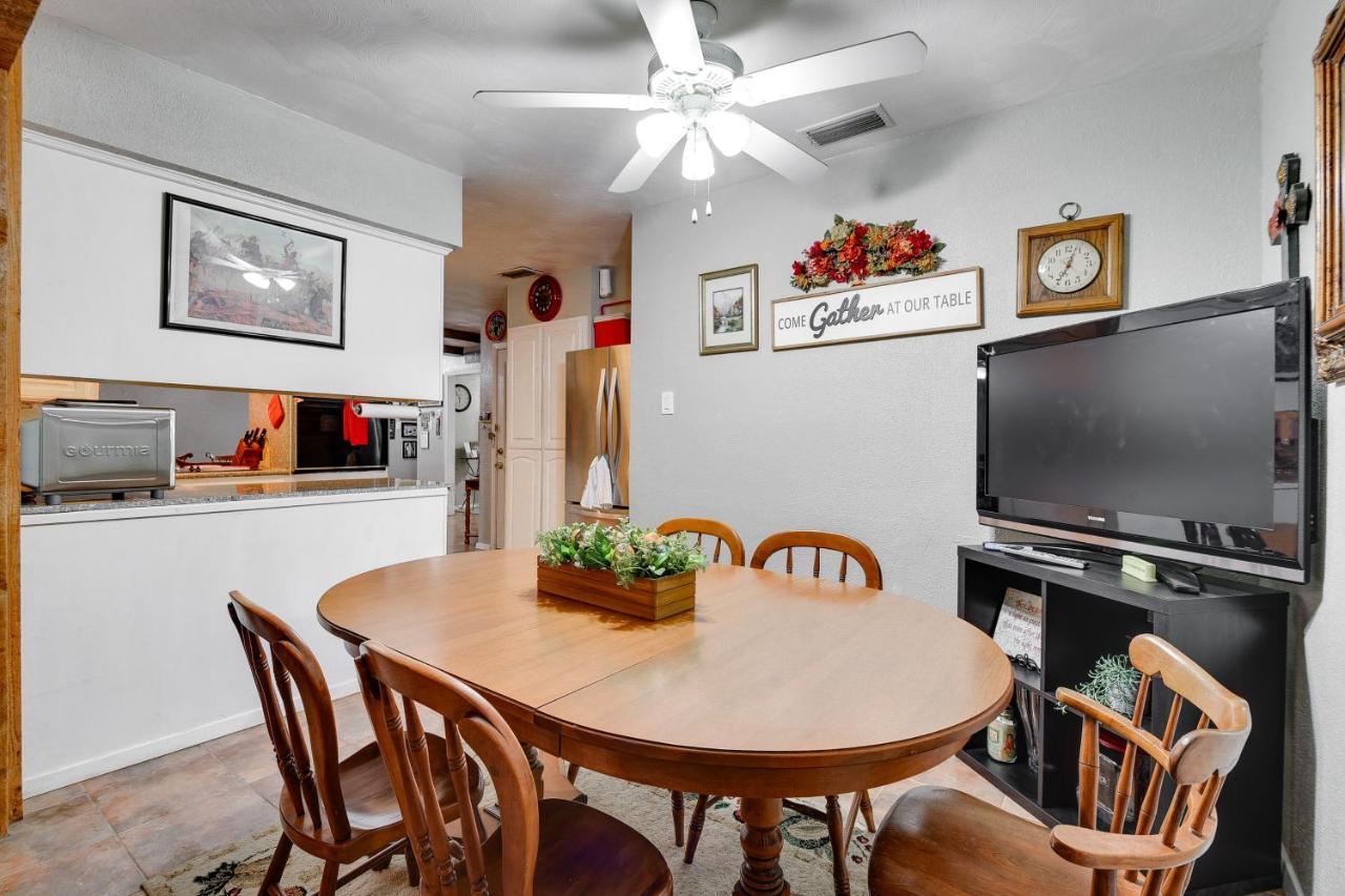 Arlington Home With Patio, Walk To Atandt Stadium! Exterior foto
